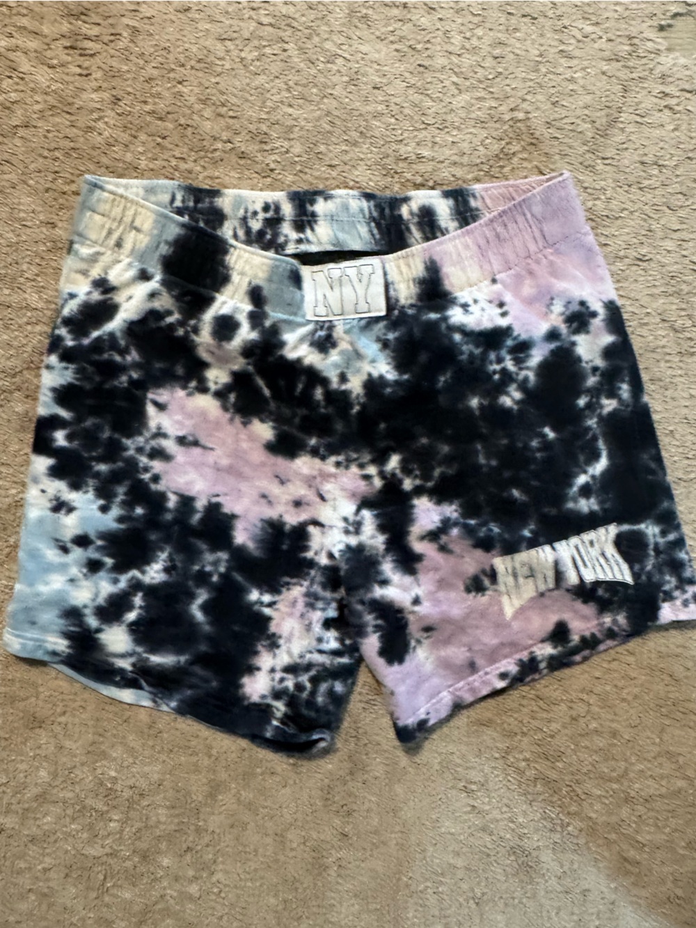 Women’s/Juniors tie dye faded rose shorts